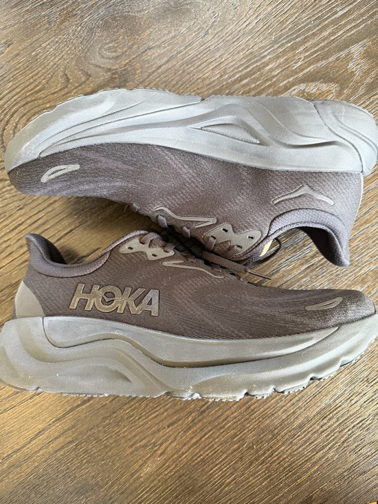 Hoka Shoes - HOKA Arahi 8 Stability Running Shoe (Women) size 11 - new